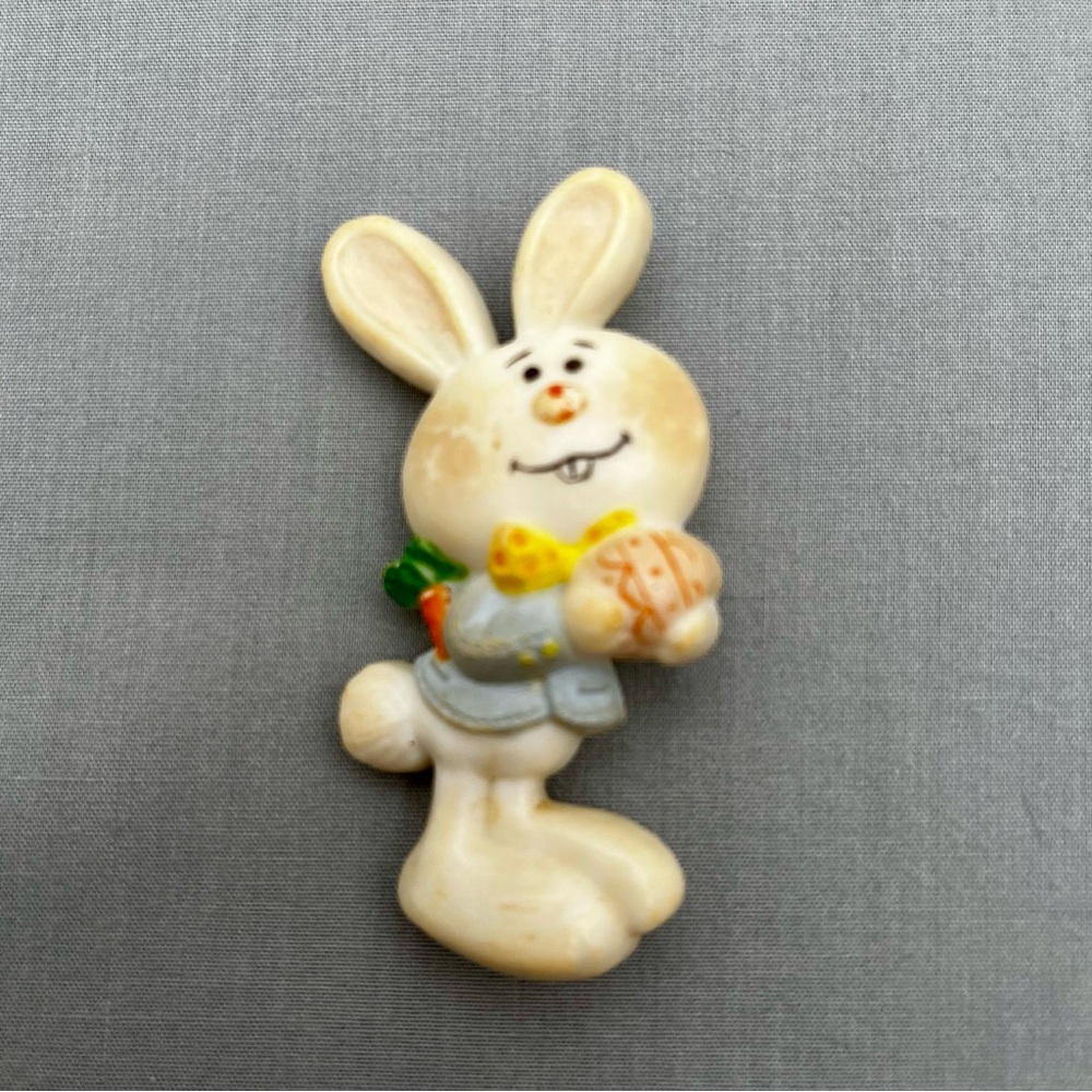 Vintage 1975 Hallmark Barnaby Bunny Brooch Easter Rabbit Pin Carrot Egg